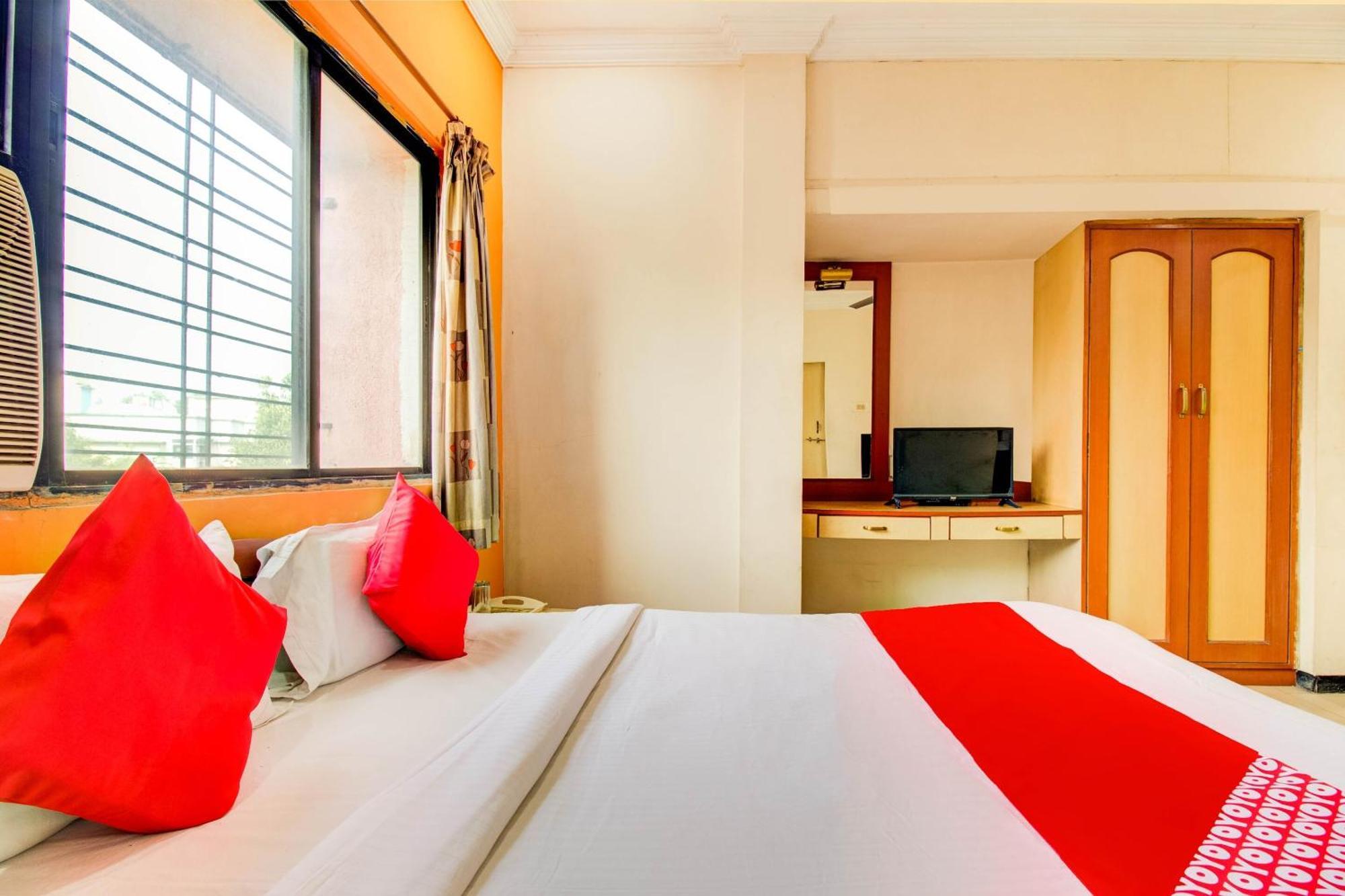 Hotel O Sri Jai Palace Nashik Ngoại thất bức ảnh